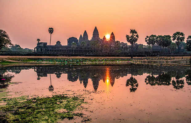 Angkor Wat Sunrise Tour
