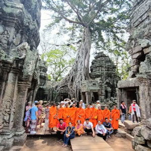 Journey Cambodia HOMECAMBODIA TOURSATTRACTIONSACTIVITIESABOUT CAMBODIAABOUT USBLOGTAILOR-MADECONTACT Siem Reap Explorere 1.5 days Angkor Wat Sunrise & Tonle Sap Lake - Small Group